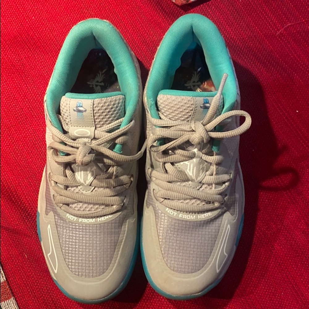 Puma basketball shoes